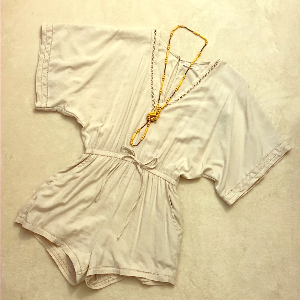 Super cute romper!